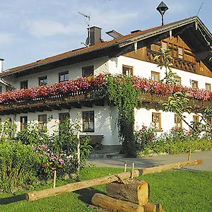 Lohnerhof Bauernhof Kirchanschoring