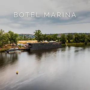 Marina Botel Prag